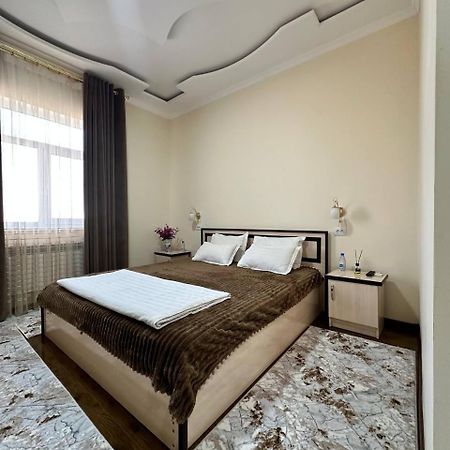 Hotel Aral Νούκους Εξωτερικό φωτογραφία