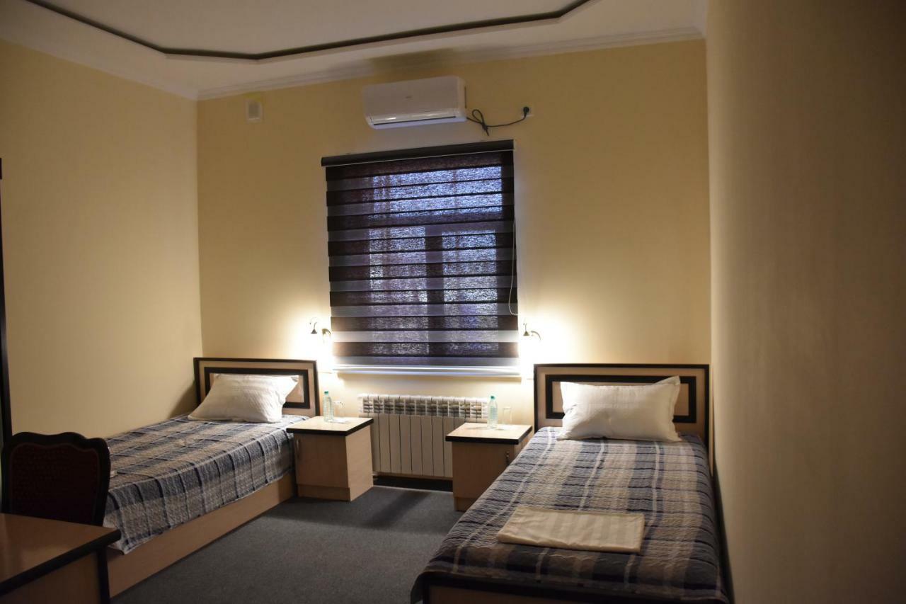 Hotel Aral Νούκους Εξωτερικό φωτογραφία